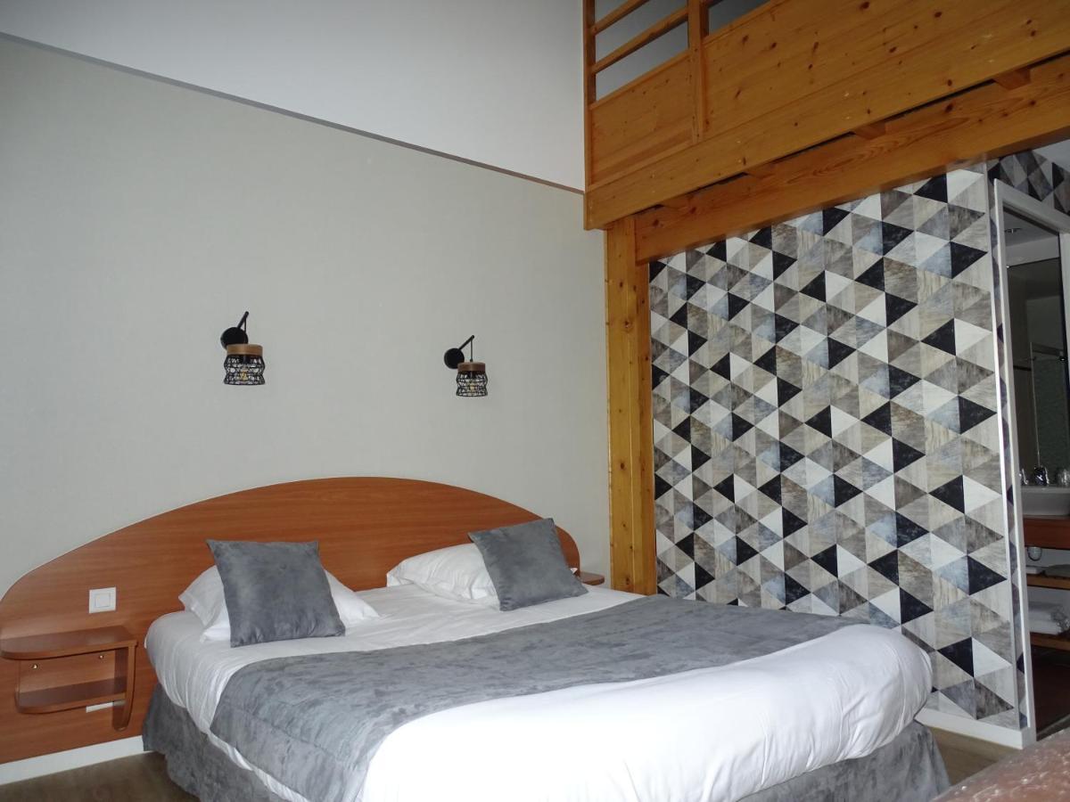 Logis Hotel Les 3 Marchands ブレシュイール エクステリア 写真